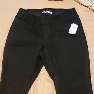 I pair of Old Navy Stretch Skinny jeans